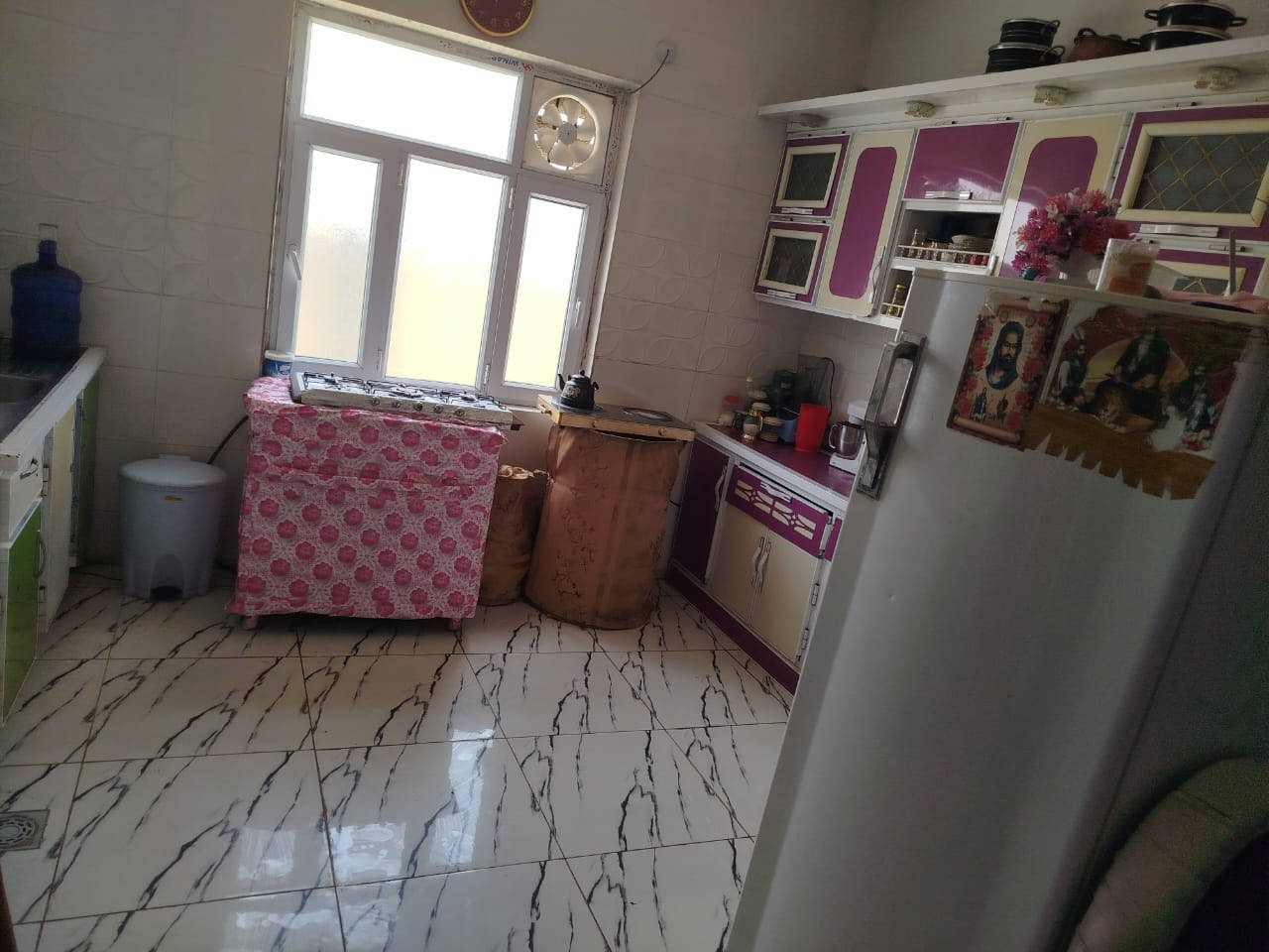 بيت في مجمع الزهرا السكني ١٥٠متر للبيع للاستفسار اكثر ***********
***********
