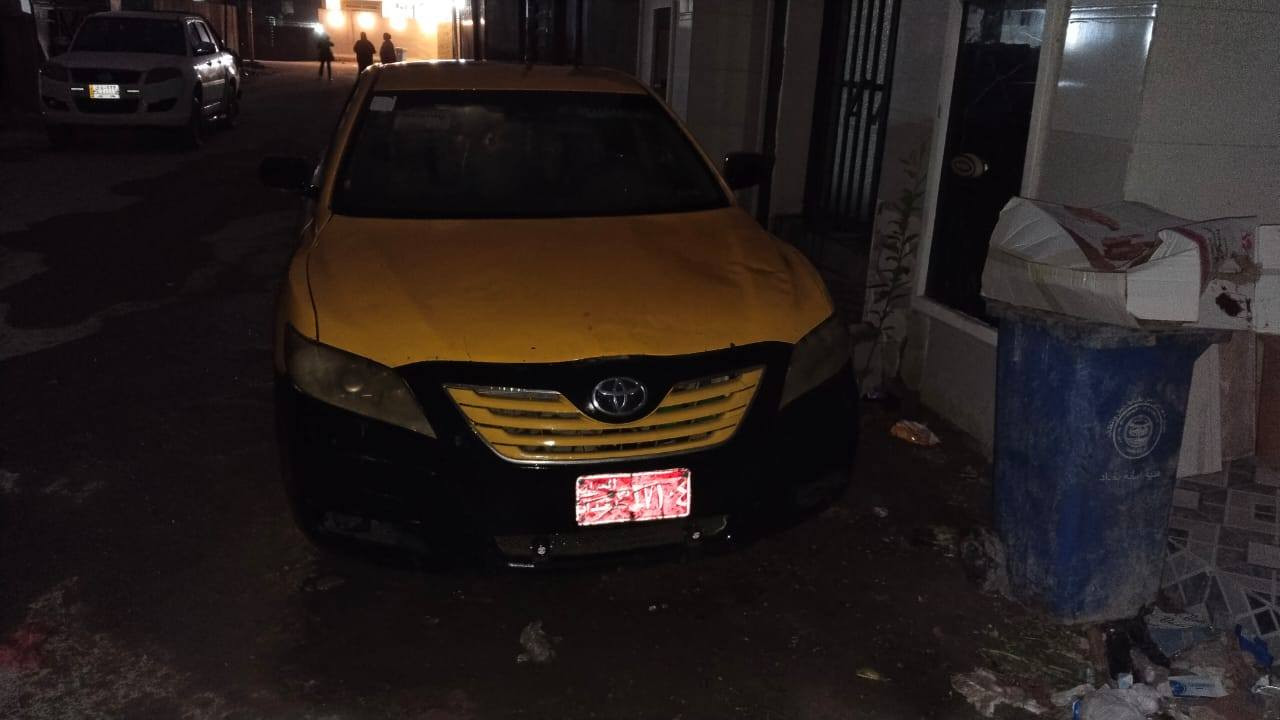 كامري 2008 مثل ما موضح بالصوره محرك كايم بس شغال وتمشي السنويه ساقطه هيئه ما عليها مال 3 او 4 اشهر بس وعليها غرامات اثنين او تلاثه السعر 37 وبيها مجال للشراي بس للستفسار *********** واتساب فقط
