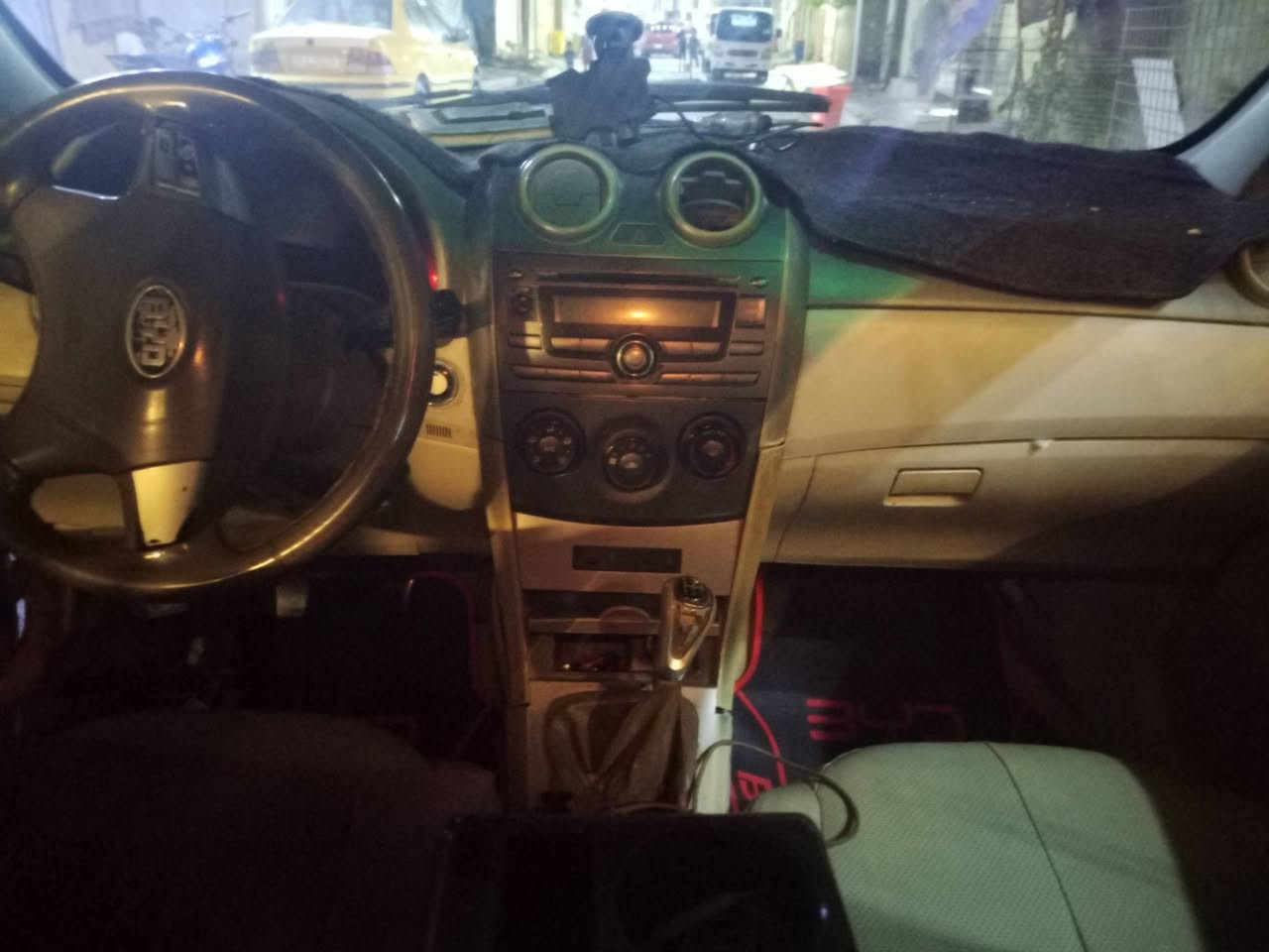 سياره بيوايدي جي ثري موديل 13 بسمي رقم قادسيه مصفره خط وبحث وهيئه السعر 38 وبيه مجال لطيبين المكان واسط الكوت ***********
