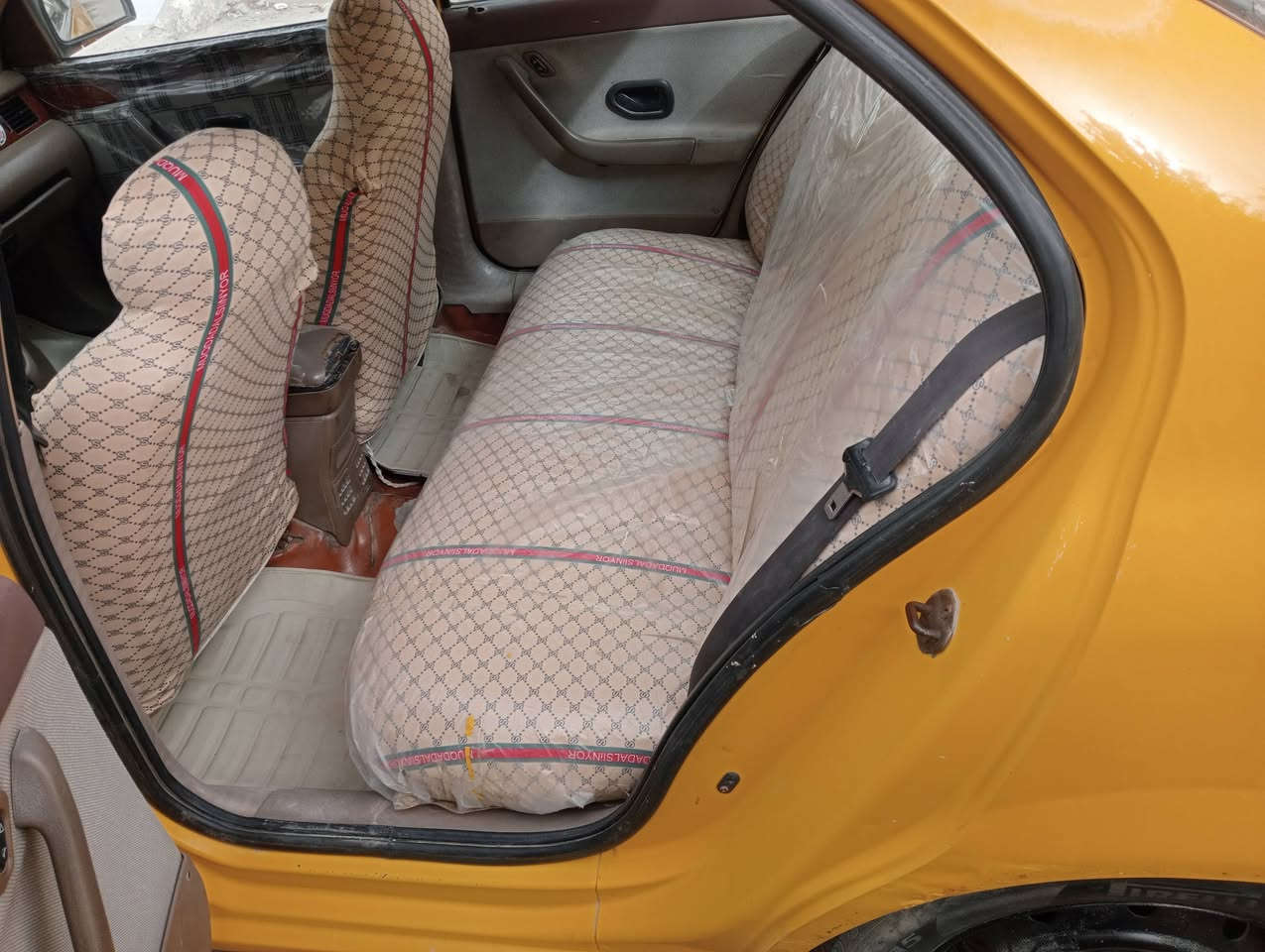 السلام عليكم ورحمة الله وبركاته سمند للبيع موديل 2012 رقم ميسان سنويه منتهيه نهايه 2024 بالتحديد سنه وثلاثه أشهر مصفره هيئة وغرامات محرك بالكارتون كير مكفول عينه وصينيه جدد حداديه وصدر جيده كشرتهه حلوه شوف العين براكيتات الخلفيه بلاديات بدون تعمير ما بيهن خياس الاماميات بيهن قليل معمرات كهربائيات كلهه شغاله تايرات نظاف مال جناي راعيهه بالعماره يريد تحويل بدون مراوس بيع فقط مكاني ميسان أبو رمانه نهاية السايدين السعر 34بيهه مجال للطيبين رقم الهاتف ***********
