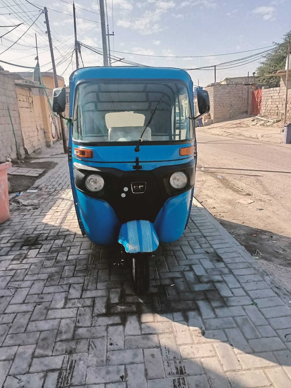 سلام عليكم تكتك مديل 22 كفالة بيها خياسات يم دوس قليل  رقم وسنوية كهربايات كلها شغاله تكتك ربع ماذب عليها عنوان البصرة حي لاصدقاء
السعر 9 وبيها مجال 
***********
