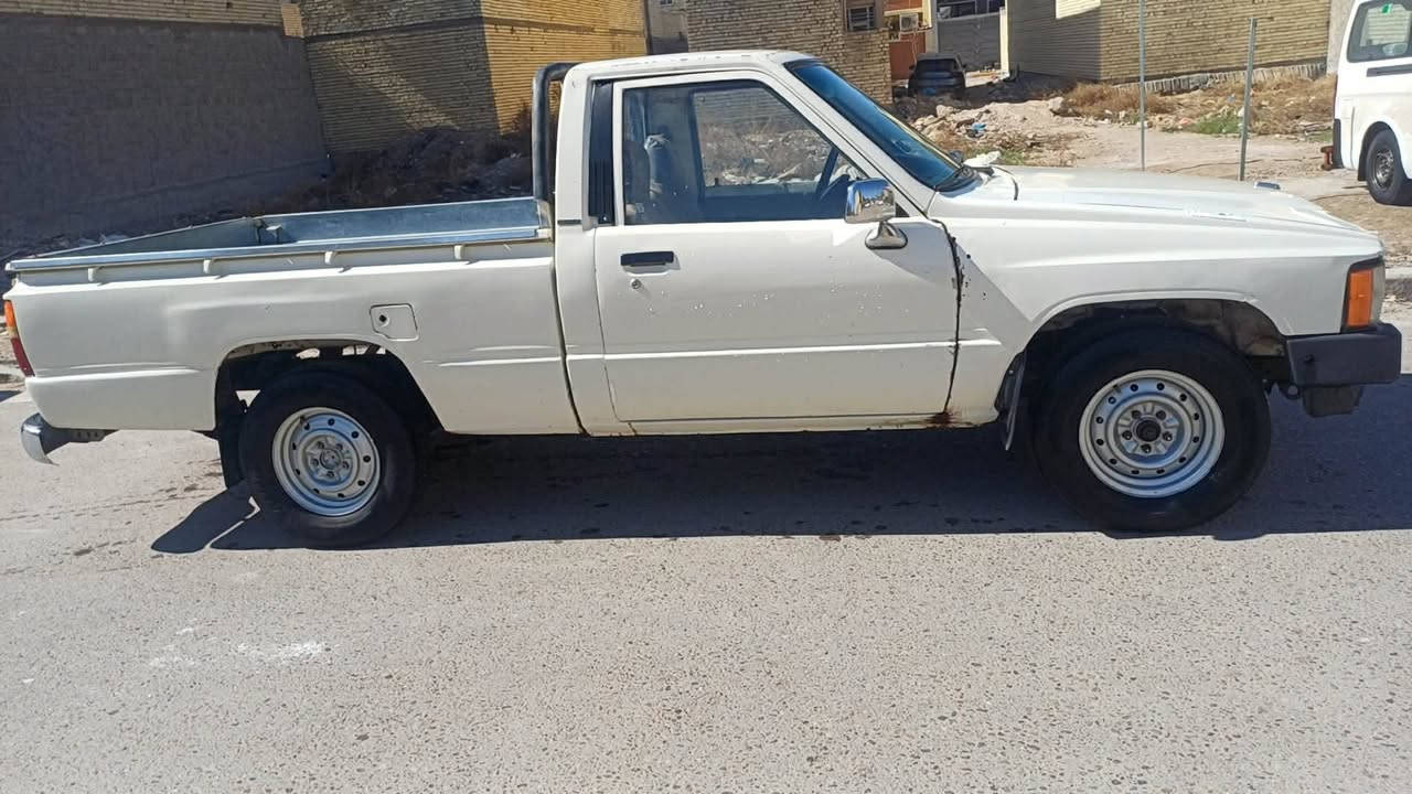 بيكم تيوتا ٨٥ مكينه وكير مكفولات رقم صلاح الدين رقم دولي هزه جديده سنويه جديد سياره بلاد عنوان بغداد الشعب السعر ٣٨ وبيها مجال بصيط *********** السيارة بسمي
