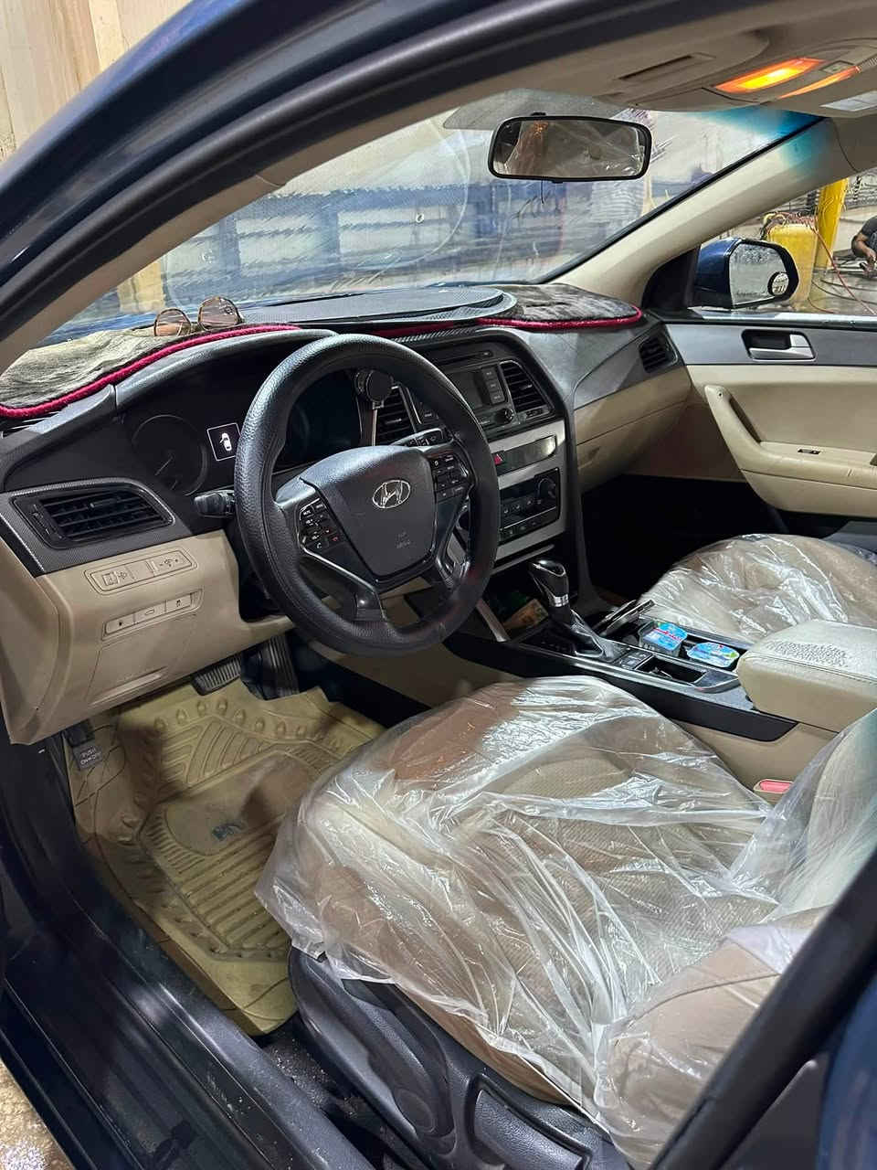 سوناتا خليجي مديل 2017فئت لسبورت
سياره بيها جاملغ ليسر صبغ شبر 
وبارد مكانين فقط 
سعر 130
مكان بغداد كاظمية 
رقم ***********
