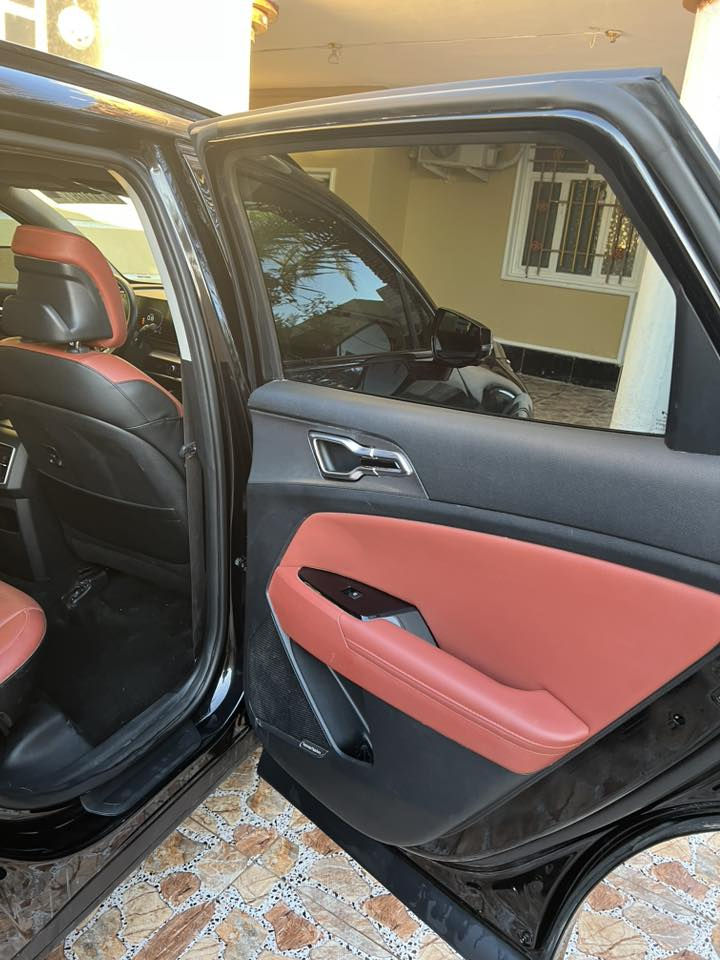 كيا سبورتج نوع برستيج فول مواصفات 1/1
موديل 2025
كامرات عدد 4 محيطيه 
داخل احمر
شاشه متصله 
كشنات تدفئه و تبريد 
شاحن هاتف وايرليس 
بنوراما
وباقي الموصفات المعروفة ( اعلى فئة بالمواصفات )

تقرير غرق 
 السياره مكفوله بدون لوحات فحص مؤقت بأسمي

مكاني : بغداد / الشعب البنوك 
السعر : ٢٣٠ وبيهة مجال 
رقمي : ***********
رقمي : ‭٠٧٧١ ٣٣٢ ١١٨٨‬
سيارة وين تريد روح واطلع بيهة كل نقص او خلل مابيهة سيارة اخت الشركة داخل وخارج
