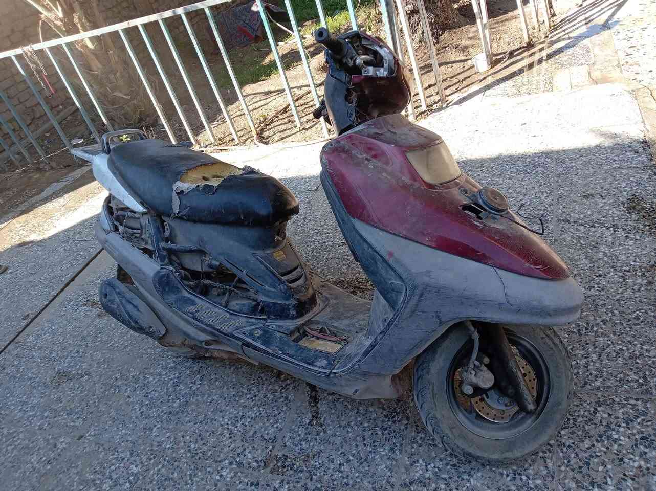 دراجه فراشه للبيع طافيه سعرهه ٧٥مكاني الكماليه ***********
