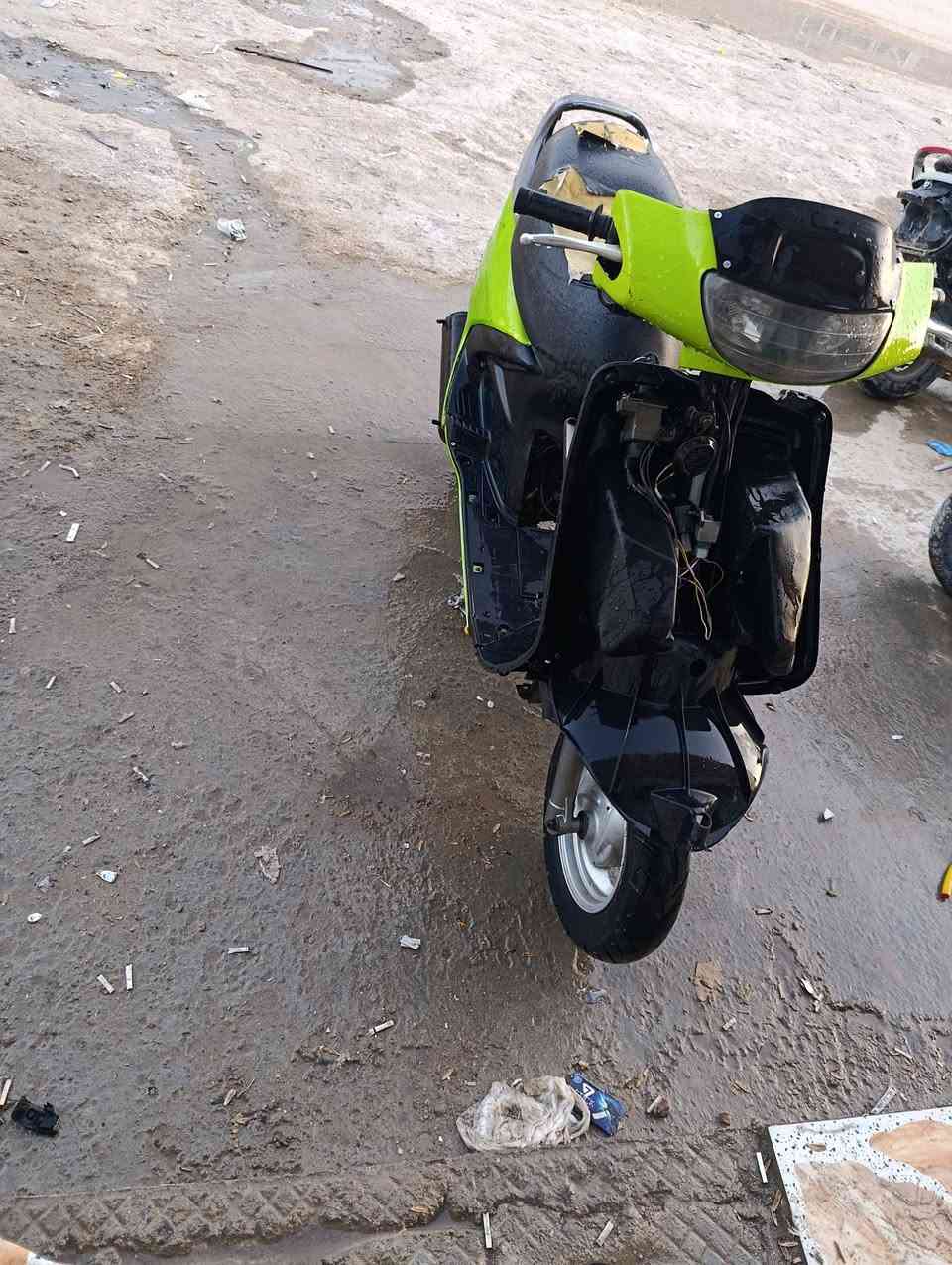 دراجه فراشه نثيه بيه خيط دخان كهربائيات شغاله نكره سلف كامله كله العنوان النجف شارع المطار القديم قرب مدرسة انوار السجاد السعر 300وبيه مجال حك جيه *********** للتواصل
