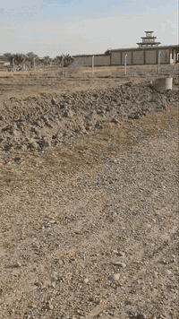 السلام عليكم دونم البيع طابو25 في الشيحه قرب السوك كيلو ونص الدونم من ضمن6 دوانم فقط السعر المطلوب 155 وبي مجال 
***********
***********
