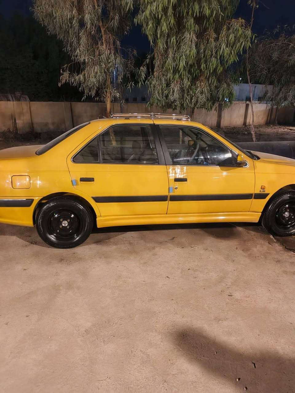 بارص موديل ٢٠١٥ نضيفه كلش مكينه وكير خير من الله  التبديل فقط بنيد + دعاميه  السعر ٤٥ وبيهة مجال بصيط التصال  ***********
