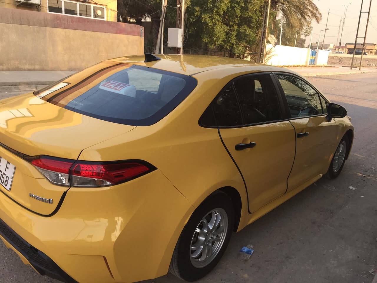 للبيع كورلا ٢٢ تكسي هايبرد فول عدى الفتحة ماشية ٦٨ وارد أمريكي باسمي رقم بغداد صافية من كلشي سيارة كلش حلوه گبل لشارع تخم تاير قبل شهر شادلهياه حادثها ٣ قطع تبديل قبغ جنطة وبنيد وجاملغ بدون ايرباك بدون دواخل مكانها بغداد الدورة سعرها ١٤٠ $ الشراي يتصل ***********
