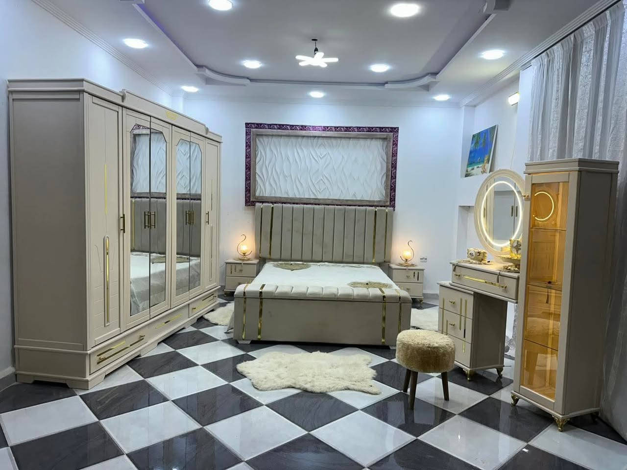 غرفه نوم لبيع لسعر 200 لشراي يتواصل على رقم
***********
