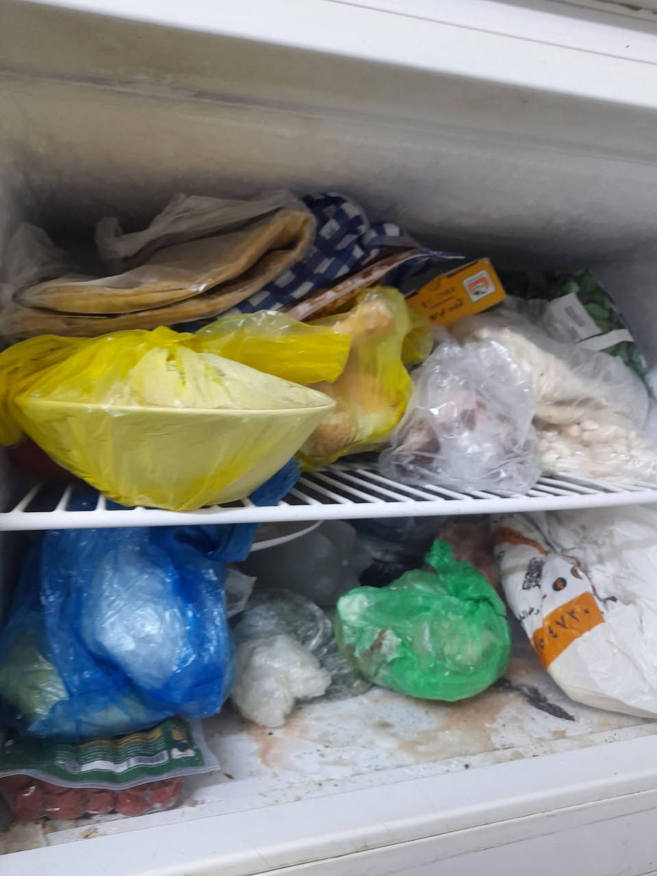 السلام عليكم  ثلاجه  بيكو سعوديه المنشأ حجم ١٦ السعر ١٥٠نظيفه


**إذا كنت صاحب هذا الإعلان وتريد حذفه لأي سبب، رجاءا أرسل رسالة إلى الدعم الفني**