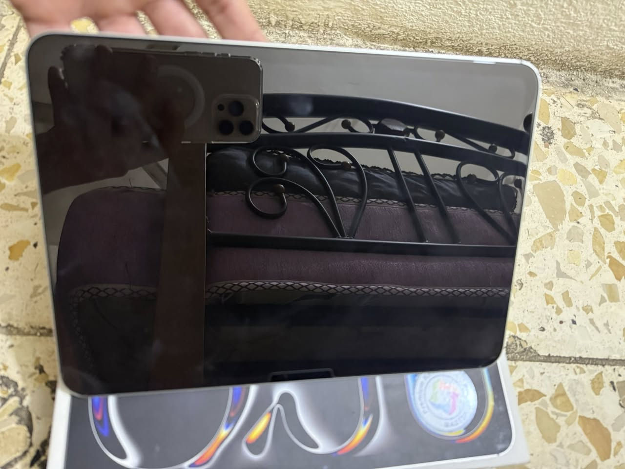 ايباد 11 معالج M4 ذكره 256 جهاز كلش جديد ونضافته 100/100 بطاريه 100 مشحون19 مره  طب عل صور وشوفه 

عارضه 1200 الف مكاني بغداد لبياع ***********
