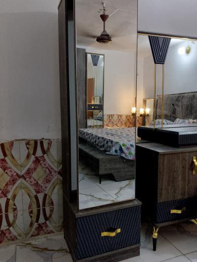 غرفه نوم تركي للبيع 9 قطع درجه أولى صابره عليه بمليون ونص السعر 800 للستفسار الاتصال علا الرقم ***********
