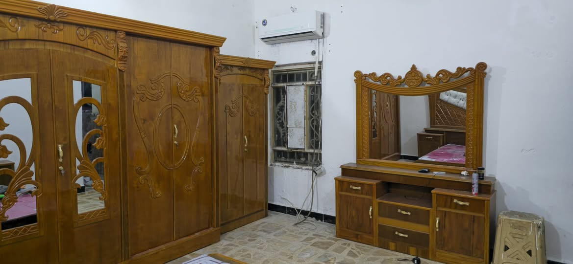 البيع مستعجل مكان بصره شط العرب الجزيره السعر800وبيه مجال جديده ***********
