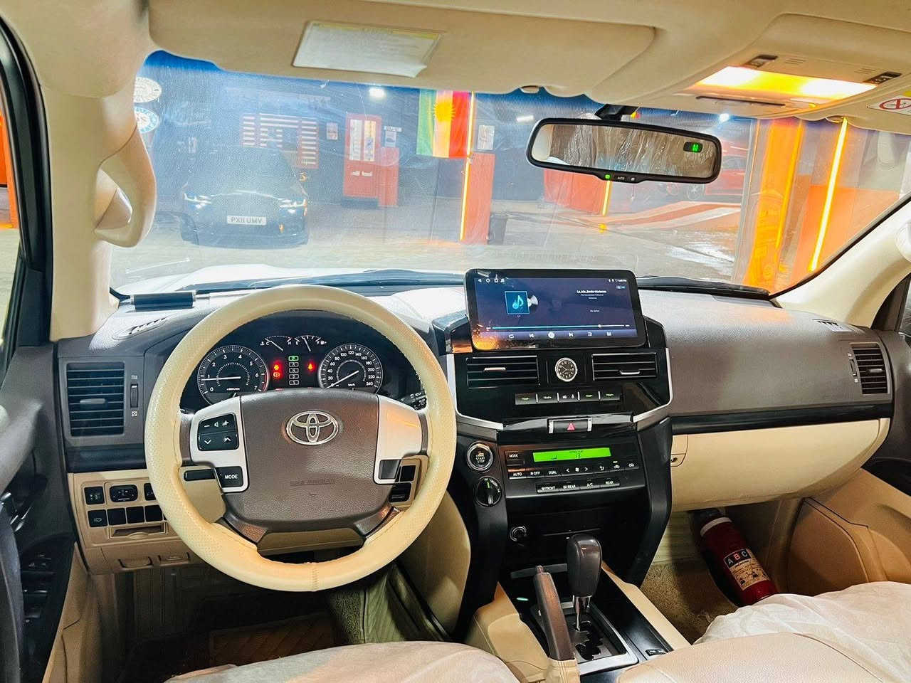 تۆیۆتا لاندکڕۆز 2015 مواسەفات gx
138 هەزار کیلۆمەتر ڕۆیشتووە 
بونیدی بوياخ استورە 
دەرگای لای سايەق گوراوە بە شە ریکە
دوسەو پە نجا مەسرە فی نییە
لوک لوکە سە يارە کە ئی مەعرەز نییە
بە ناوی خومە وە یە

سـعـر : لە کۆمێنت داوابکە ڕاستەوخۆ بۆت دێت 📥 

گێر و مەکیەنەی بەشەرت 
هیچ کێشەیەکی تێدا نییە 

ژمارەی خاوەنەکەی 
***********
