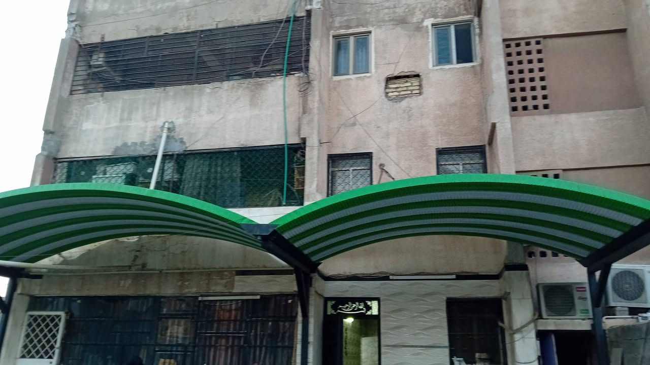 السلام عليكم من رخصة الادمن شبابيك وأبواب وثقيله تكمه وثقيل للبيع السيديه *********** السيديه
