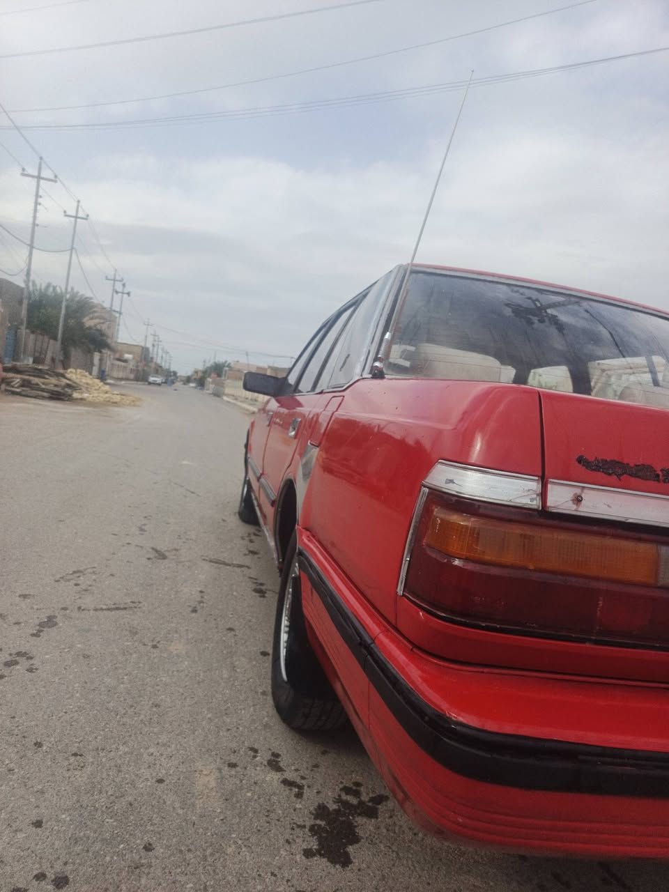 سوبر كراون ٨٥
محرك بطه ثنين ونص كفاله
رقم بغداد مشروع وطني سنويه لل٢٨
مكفولة من الضربه صبغ جماليه
السعر ٣٨ وبيهه مجال حك الجيه فقط
المكان واسط
الاتصال ***********
