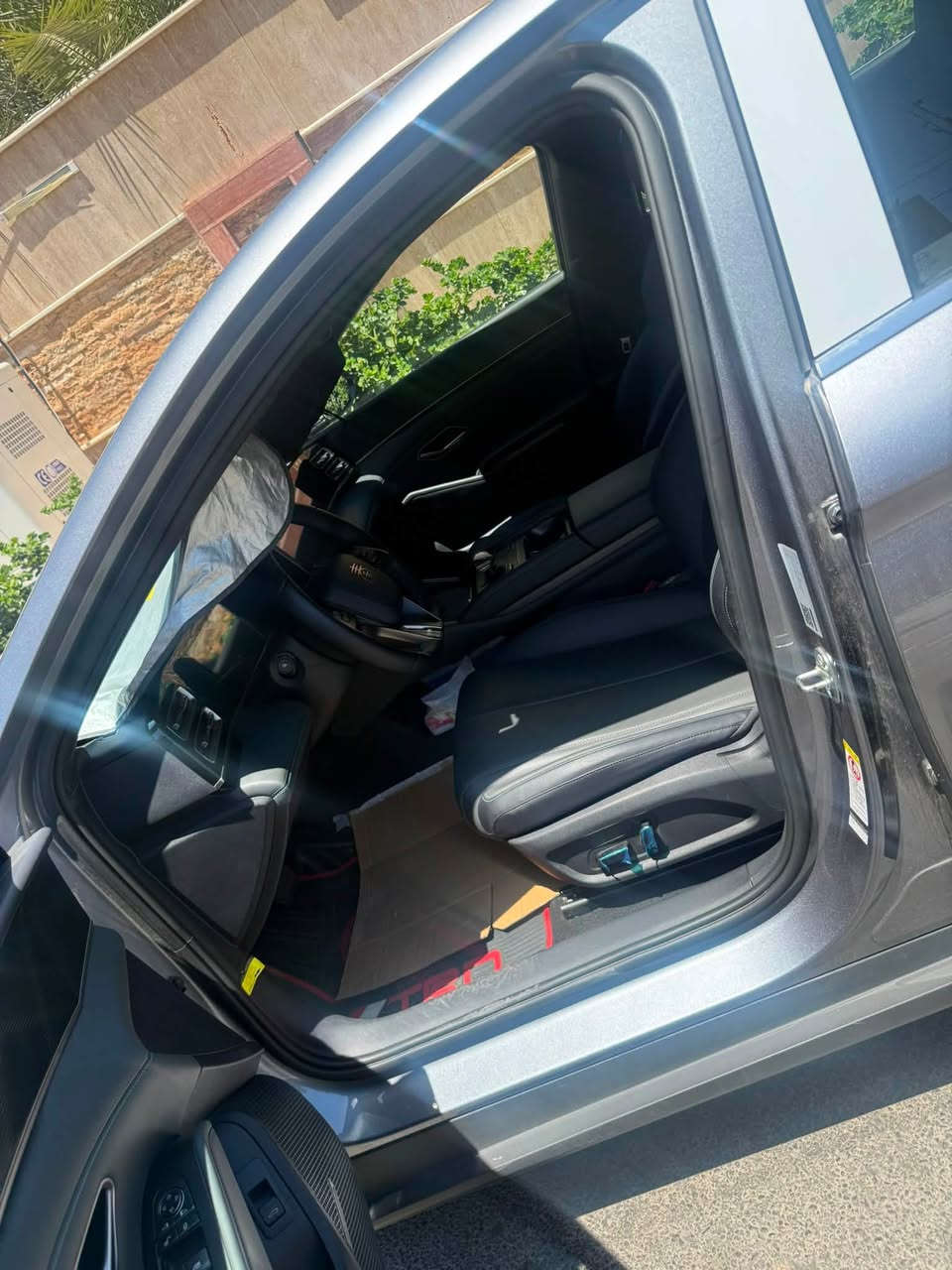 السلام عليكم BYD كن L موديل 2024 السيارة ماشيه 7  الاف بيهه طخه بل بابتين موضحات بل صوررر اتصل وتدلل 

*********** مكاني بغداد الكريعات
