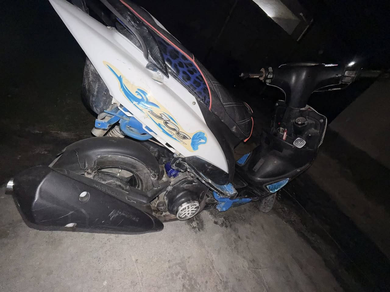 ماكس عدله للبيع شلعه ومعدل شك الكاع مبدل كلجات رياضي جدد  كلشي جديد بيه تجي وشوفه


**إذا كنت صاحب هذا الإعلان وتريد حذفه لأي سبب، رجاءا أرسل رسالة إلى الدعم الفني**