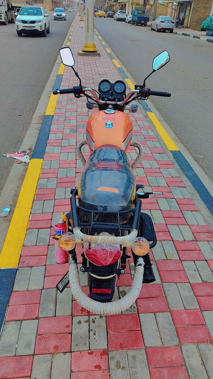 دايون نفخ محرك 200 CC كفالة عامة من كلشي اوراق اصولي طالعة بل 22
وصل معرض بسمي كفالة عامة الدراجة شرط احلة من 23
السعر 1300 مو شراي لا تخابر 
كل نقص مابيهة لا تخابرني تكلي شبيهة كل نقص مابيهة عنوان كربلاء ***********
