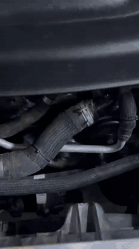 وهاي ال jeep WL  2023  الشكل الجديد
اللي نزلتهة قبل يومين تلاثة
ك اول سيارةWL كراند يصير عليهة هذا التعديل
ويتبدل بستن 2014
المكينة ناعمة جداً مثل مدتشوفون
وشرط بعد كلة بانزين عادي ومتتاثر

مركز المهندس همام
بغداد-سريع مطار المثنى
***********
ادعمونا بمنشن او شير
