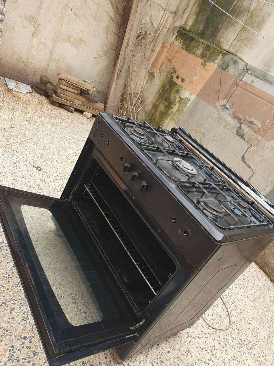 طباخ ابيعو فحم السعر 20
***********
