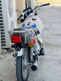 دراجه للبيع سكنر 2025 صايره شهرين من طالعه   خاص او تصال عل رقم 078550...