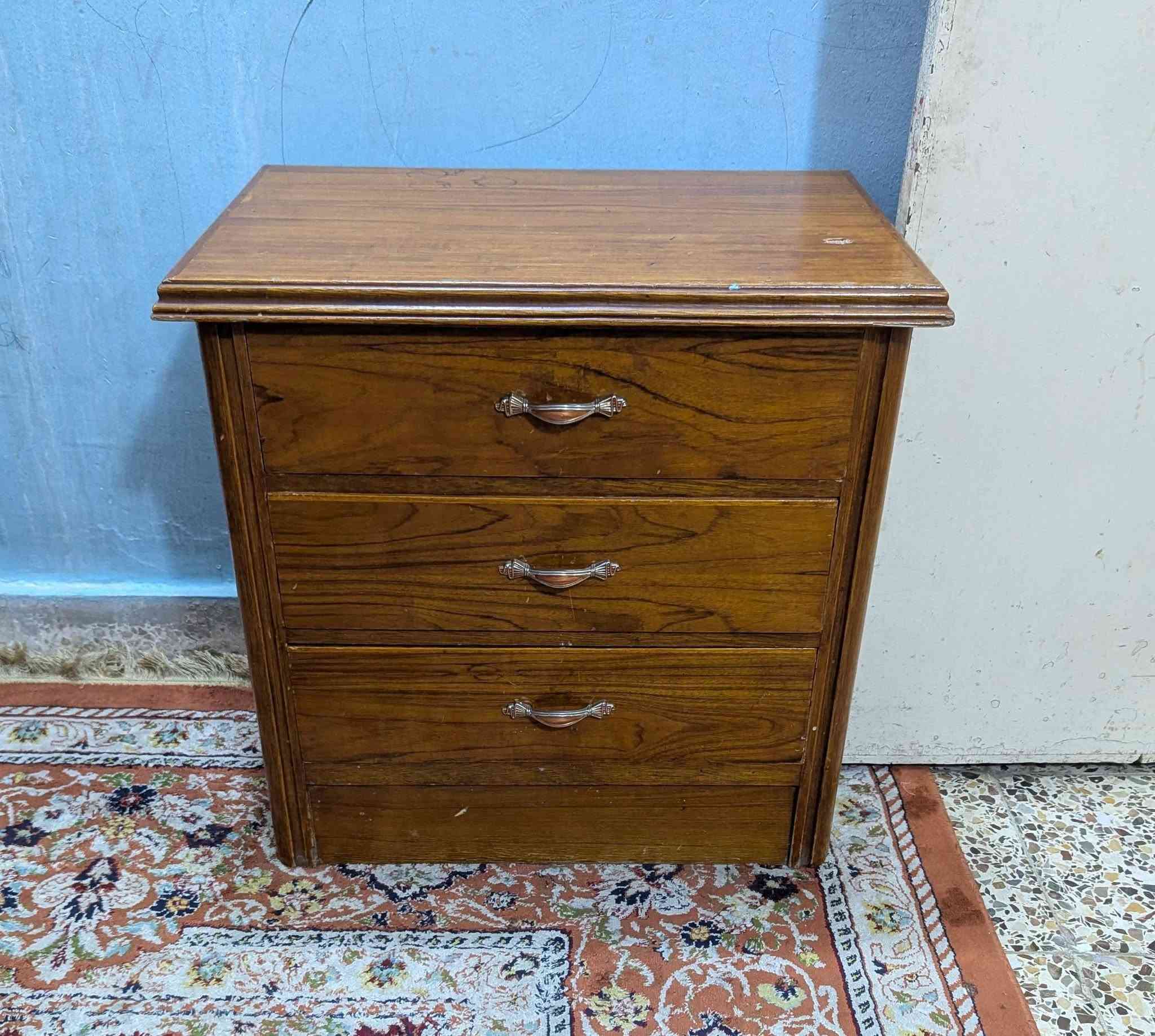 غرفة نوم مستعمله صاج دواخله نظيف جدا
السعر 950 وبيه مجال 
0774 724 4436 للأستفسار اتصال او واتساب
