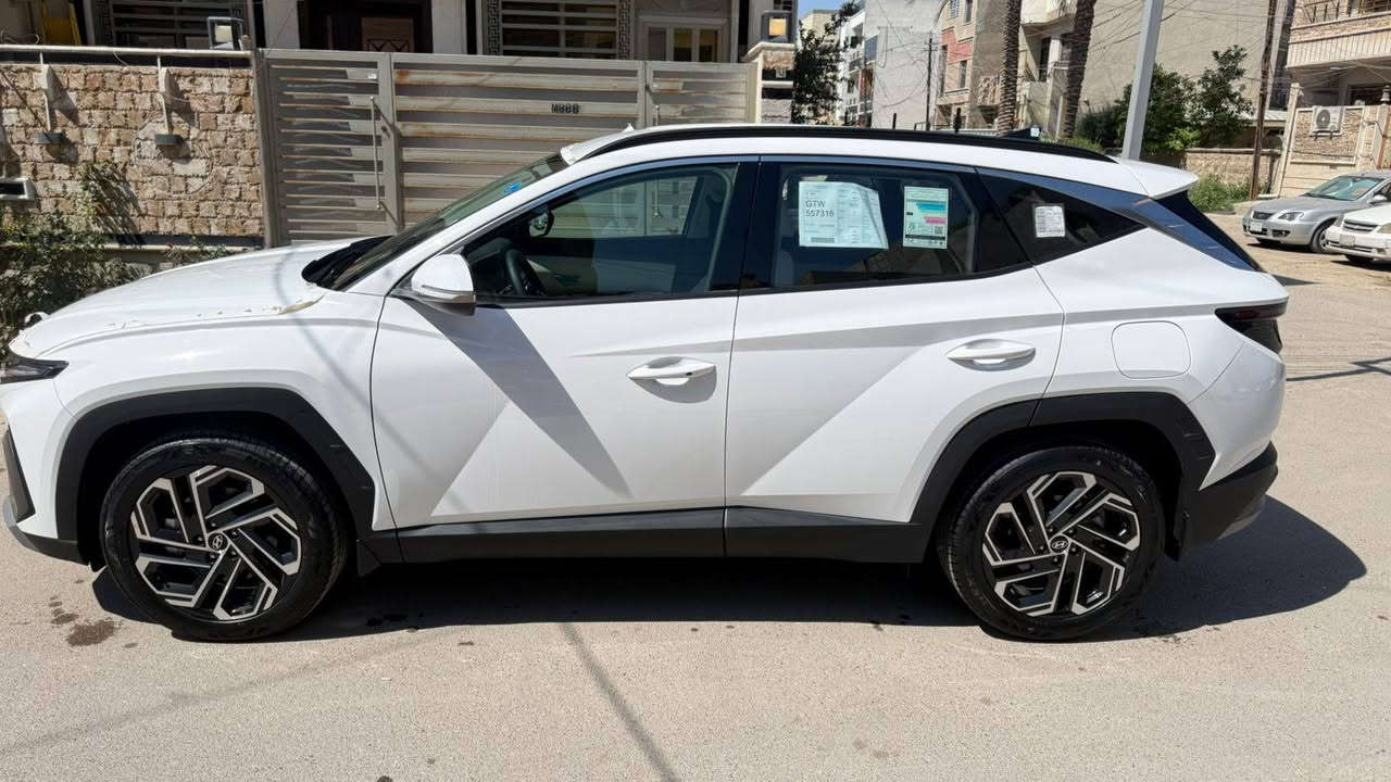 توسان موديل 2025 خليجي اخت الزيرو ماشيه 1000 كيلو فقط فول مواصفات عدا بانوراما 
السياره كفاله عامه ع وضع الشركه 
رقم بغداد دولي بسمي تحويل مباشر 
السعر 218$ الشراي يتصل واني خادم والمايشتري يعلق بكلمة طيبه وشكرا 
الرقم ***********
