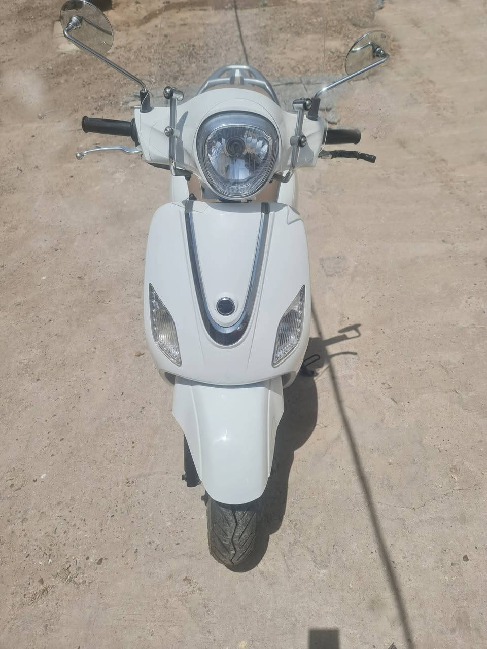 دراجة سيام فيدل 3 موديل 2022
محرك 150 cc
سرعة 140
ماشية557 كيلو
يعني اخت الزيرو
مرقم بغداد 
سنوية باسم الشركة بعدهه ما محولة
السعر 14 ورقه
عنوان بغداد
***********
