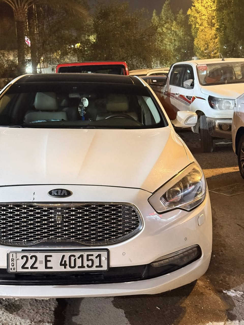 السلام عليكم ورحمة الله وبركاته 
للبيع كيا كوريس 2016 الشكل الجديد فول الفول فئة ثانية vip سيارة كفالة عامة من جميع نواحي كير ومكينة كله بشرط صبغ تبديل كله بشرط سونار سيارة استعمال شخصي سيارة فول مواصفات بانورما ٥ ويل كب ٥ بصمة جنطة شفط السيارة مواصفات لا تعدا ولا تحص فول الفول ماشية ١٥٥.٠٠٠ الف بسمي رقم اربيل مكاني بابل الحلة
***********
