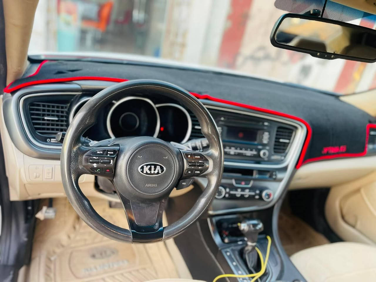 السلام عليكم كيا اوبتما موديل ٢٠١٦ خليجي محرك ٢٠٠٠ دوش للبيع رقم اربيل السيارة جاهزة من كلشي مابيها اي نقص بيها فقط جاملغ الامامي نص من عنده عالبارد السعر ١٤٠ مكاني بغداد الحسينية تلفوني ***********
