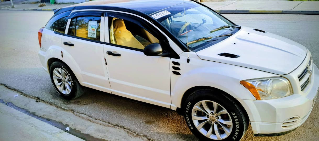 دوج كاليبر 2007 گەلەك پاك  پاقژ  سپورتی  ویل تایر جدید *********** 
رقم جدید سنوی جدید هزە جدید تحویل شرت.  سعر 75 مجال  2 قتعە سبخ  سەیارە یال سێمێلێ 
*********** سميل, دهوك
