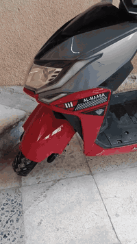 دراجه شحن الماسه بطاريات تخم شديته جديد سعره 450تواصل على رقم ***********
