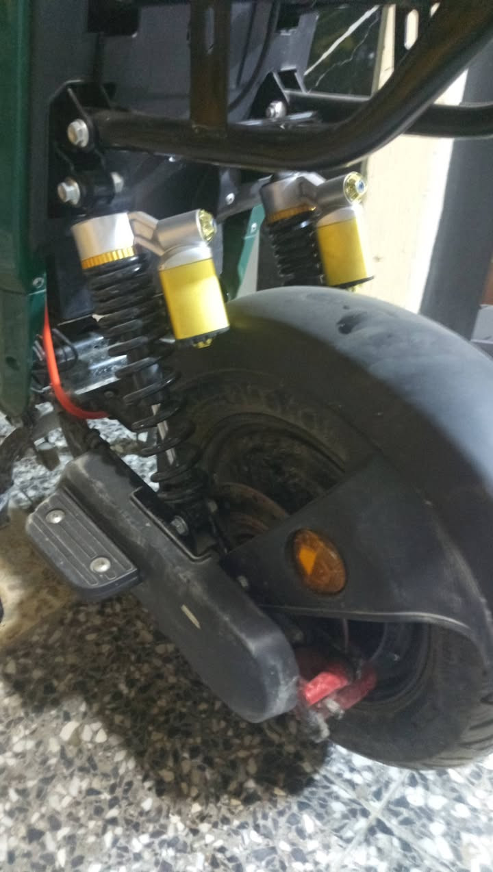 السلام عليكم
للبيع دراجة شحن R9  دراجة نظيفةجدا

المواصفات:-

1-سرعة 70 حقيقي

 2-نظام الرجوع إلى الخلف(R)

3-لايت زنون مع سكن لد متغير او ثابت

4-نظام بلوتوث

5-جك كشن

 6-دسك بريك شحط

7- ويل رياضي 

8-ملف 2000Wحقيقي

 9-دبل رياضي غاز

10- اسويج 

11-تايرات جبلية مع نظام تزحلق

12- اي عطل بلدراجة يظهر على شاشة الدراجة

13-لا تتأثر بلمطر او الماء القوي 

العنوان بغداد  البلديات 

للإستفسار الاتصال على الرقم *********** السعر  300 وبيهه مجال  الدراجه. يرادلهه بطاريات  فقط الدراجه كلشي شغال بيهه كارت الضمان موجود ماخذ الدراجه من حسن وحسين
