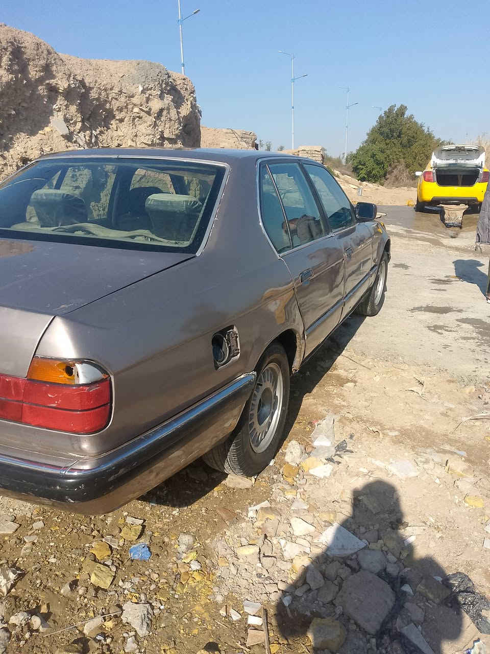 السلام عليكم بي ام موديل 87  حجم 735 مكينه وكير كفاله كهربائيات كله شغال صدر وحدايه خير من الله تخم تأير جديد
راعيه بتكريت راح رقمه مني اتعهد سرقه وعشاير السعر 25وبي مجال بسيط بيع أو مراوس حسب قناعه الاستفسار *********** مكان واسط كوت مركز مدينه
