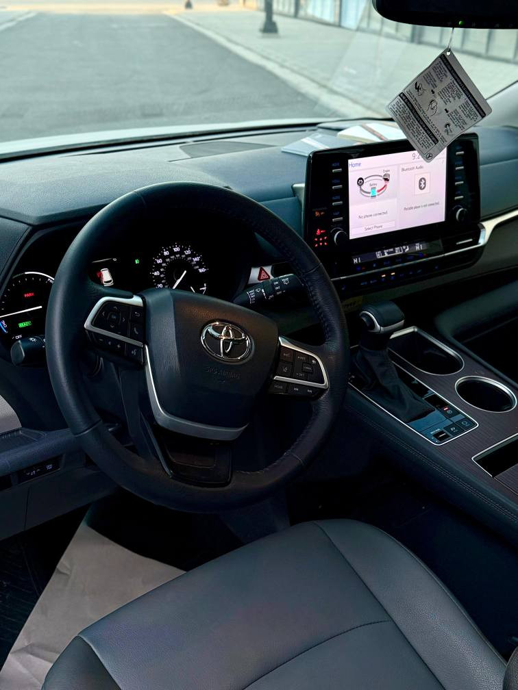 للبيع تويوتا سينا 2023
TOYOTA SIENNA XLE HYBRID 

-النوع تويوتا سينا 2023وارد امريكي 
-الفئة  XLE
-المحرك : 2500 cc هايبرد

-اللون سلڤر
-تحديد مسار
-كامرة خلفية
-تبريد 3 قطع مع تحكم خلفي مناخين
-3 انظمة قيادة
-سايد بريك بصمة
-حساسات خلفية
-فتحة سقف
-تشغيل بصمة

-حساسات امامية
-كشنات جلد 
-كشنات كهربائية
-حساس امطار
-حساس لايت (عالي ناصي)
-شاشة لمس كبيرة
-تدفئة كشنات
-انارة LED  وامامي
-لايت عالي ناصي زينون
-خاصية طي المقاعد الخلفية لزيادة مساحة التحميل
-ابواب كهربائية شفط
-جنطة شفط كهربائية
-فتح وغلق الابواب بخاصية (الركلة)
-فتح وغلق الصندوف بخاصية (الركلة)
-نظام صوتي مميز مزود ب دمامات في الصندوق
-نظام التوقف الذاتي او مايعرف(مانع تصادم)
-وبقية مواصفات XLE المعروفة

-السعر ٣١٠$
 سیاره بدون صبوغ بشرت فحص بجم كبس
للاستفسار الاتصال 
     [ *********** ] ( *********** )

5TDYRKEC2PS179981

مكان سلیمانی السليمانية, العراق
