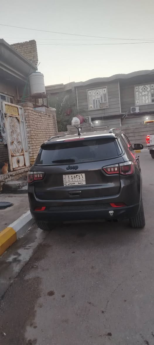 السلام عليكم جيب كومباس ٢٠١٨ للبيع الاتصال *********** العنوان واسط النعمانيه السعر اتصل وبيك خير ودلل
