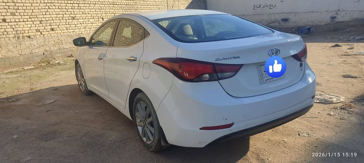 النترا  2016 وارد خليجي مضلع فتحة بالقمارة 
رقم الماني بغداد مشروع وطني
ماشية ١٢٠ الف 
حادثها جاملغ امامي عكس السايق وتعديل بالباب الامامي نفس الجهة 
گير ومكينة بلادي ما مفتوح 
تبريد فول 
مكان السيارة بالنجف
***********
السعر ١٢٠ وبي مجال بسيط
