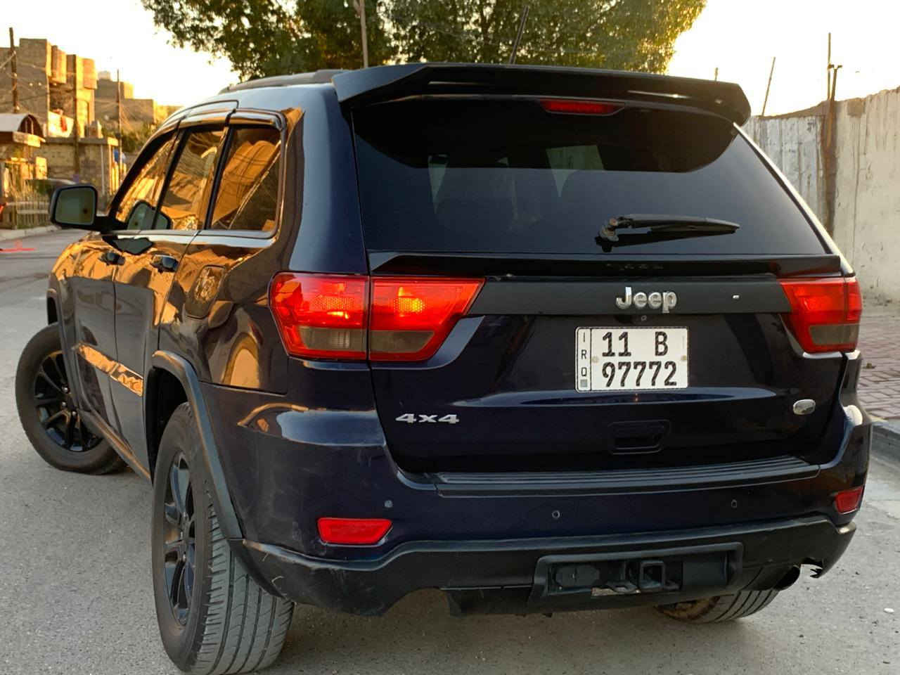 السلام عليكم بيع او مراوس
جيب كراند شيروكي اوفر لاند فول مواصفات لمتدد 
6 سلندر 3600 مكينه وكير جدد حداديتهه جديده 
السياره داخله كلين وهنا بل عراق صاير بيهه حادث الجاملغ الخلفي جهت الصدر وبيهه صبغ مكانات اني ابيع حزام من المخاجل فول مواصفات لمتدد بنوراما ستيرن كهرباء تحكم ستيرن جهتين مري كهرباء كشنات جلد وتتفئه وتبريد بل كشنات شاشه قلاب اصليه كامره خلفيه اصليه حساسات امامي وخلفي اشاير بل مري ويل 18 رقم بغداد الدولي سنويه لل28 شرط التحويل السياره جاهزه بدون نقص/ عنوان السياره بغداد قرب حي اور 
السعر خاص او واتساب 
الاستفسار ***********سجاد
