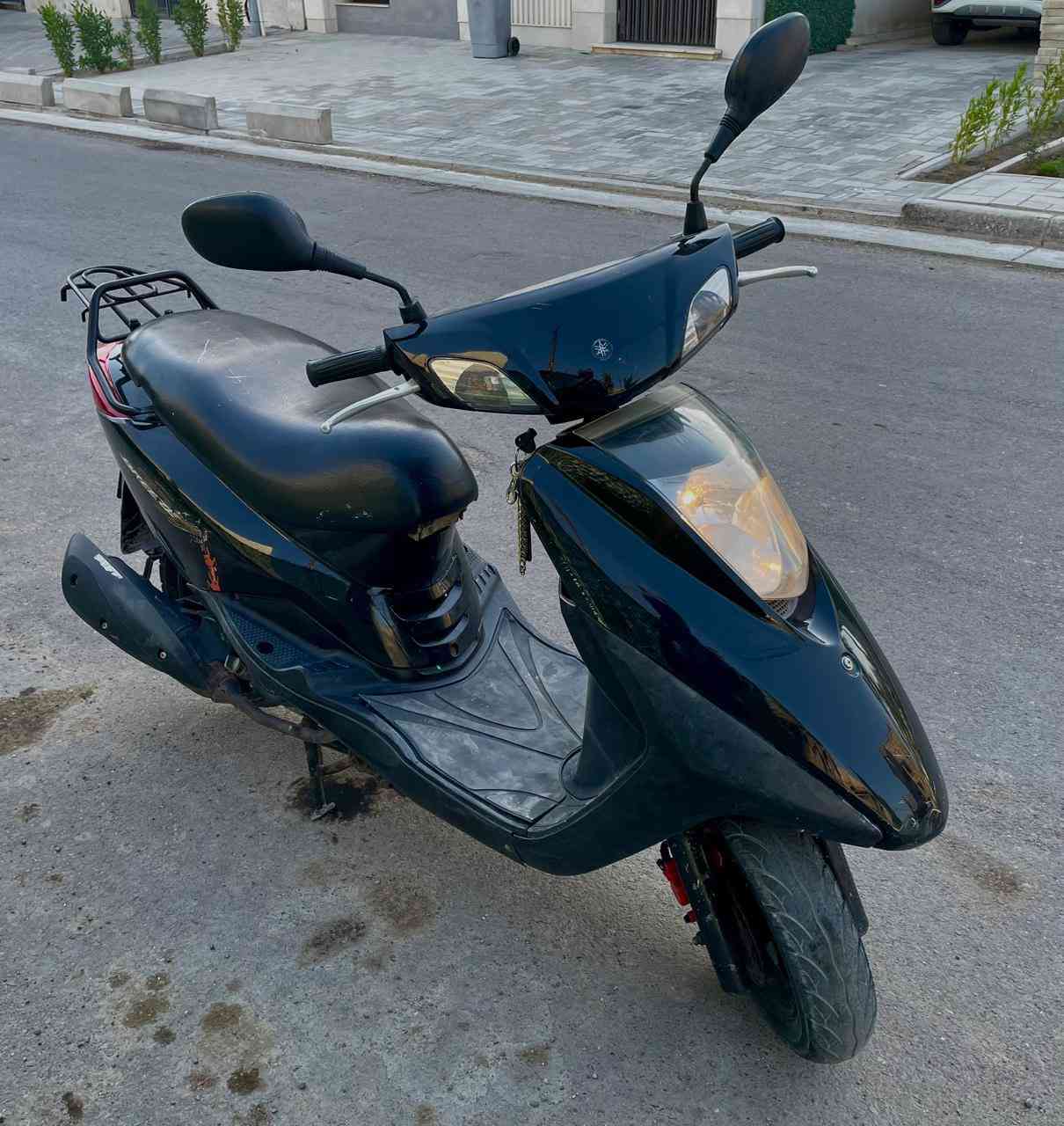 بريز DX هاي نسخة محسنة من البريز ((وارد يابان)) تجي دسك امامي ومكينة تجي مال اكزز نوزل رمبة الدراجة زيرو كفالة عامة شرط الفحص صار ايام اخذتهة من الظلال،، الدراجة كارتون زيرو بعدهة  بلادية بشرط بلك اليابان بيهة وبراغي الدراجة بلادية من الطول للطول اذا برغي مفتوح من الكفر او المكينة تاخذ الدراجة بلاش،، الدراجة جديدة معنى الكلمة ومال جناي تاخذهة وتترحملي،، كفالة عامة ضمان شهر والله من باب البيت تايرات جدد دبلات زبد مكينة خرسة عبالك شحن متدري طافية مشتغلة،، شلعة قوية معدل اذا مو تعبر ال١١٠ مرجوعة،، كفرات بلادي ختم واحد،، كهربائيات فول كلشي شغال،، دراجة بالعافية عل ياخذهة اوراق كاملة منفيست  ووصل شراء من الرمبة بأسمي،، رايدهة ب٩٥٠ والوصل كدامكم بيش ماخذهة ومجال بسيط والمو شراي كلشي اكو بالسوك وكلشي موضح بالصور 
مكاني بالمنصور واتشرف بيكم
0771 794 6189
