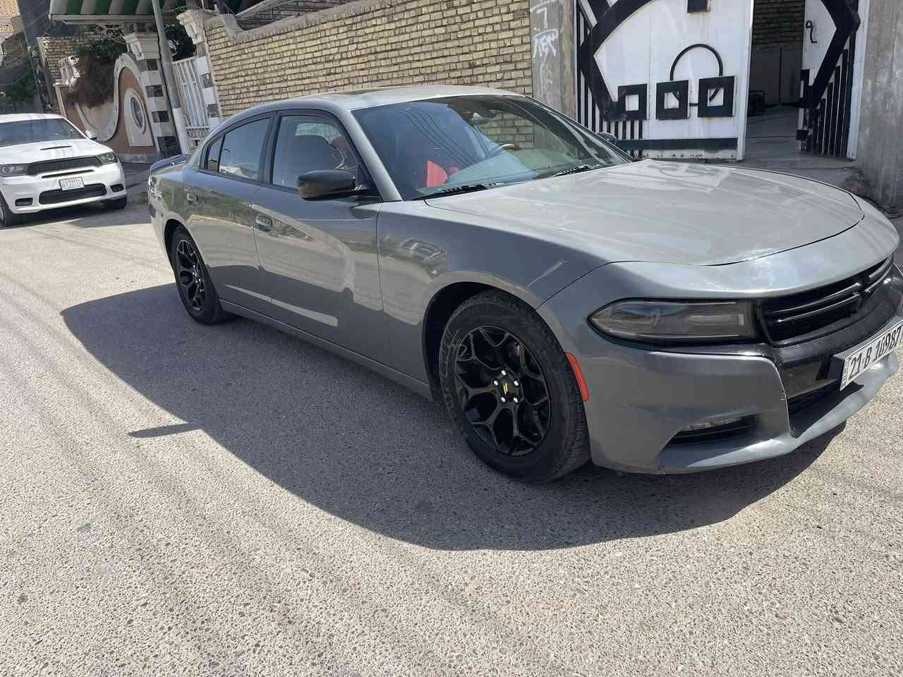 السلام عليكم
للبيع جارجر 2019 SXT وارد امريكي
1-رقم :سليمانية 
  السيارة باسمي تحويل مباشر 
2-محرك: 3600 
3-اللون: اسمنتي
4-فئةالسيارة: SXT
5-عداد المشي : 170 الف كيلو 
6-دخول ذكي
7-بصمة ابواب 
8-تشغيل عن بعد 
9-شاشة كبيرة 
10-حساسات خلفي بلادي
11-تحكمات ستيرن
12-مخارج يو اس بي امامي خلفي
13-تبريد قطعتين
14-كشن كهربائي

حادثها بارد فقط ع كد شبر بالبنيد و شبر بارد بالحاملغ الخلفي بدون اي صبغ 

السيارة جاهزة كير ومحرك وتبريد وحداديه
 الناصرية /المركز 
السعر 230
***********
