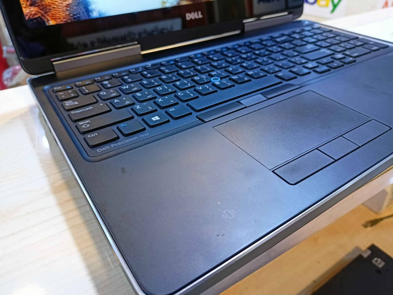 DELL 7510

* حجم الشاشة 15.6 ... شاشة لمس     فول اتش دي
* المعالج Coer i7  6820HQ
* الرام 8GB DDR4
* الهارد  SSD 256
- كارت الشاشة   M2000M.   4GB
* صحة البطارية     90 بالمية بحالة ممتازة
* الشاحنة الاصلية.   180 واط
* اللابتوب بحالة نظيفة جدا ...
**********************
السعر 300 الف يشمل التوصيل موصل, نينوى


**إذا كنت صاحب هذا الإعلان وتريد حذفه لأي سبب، رجاءا أرسل رسالة إلى الدعم الفني**
