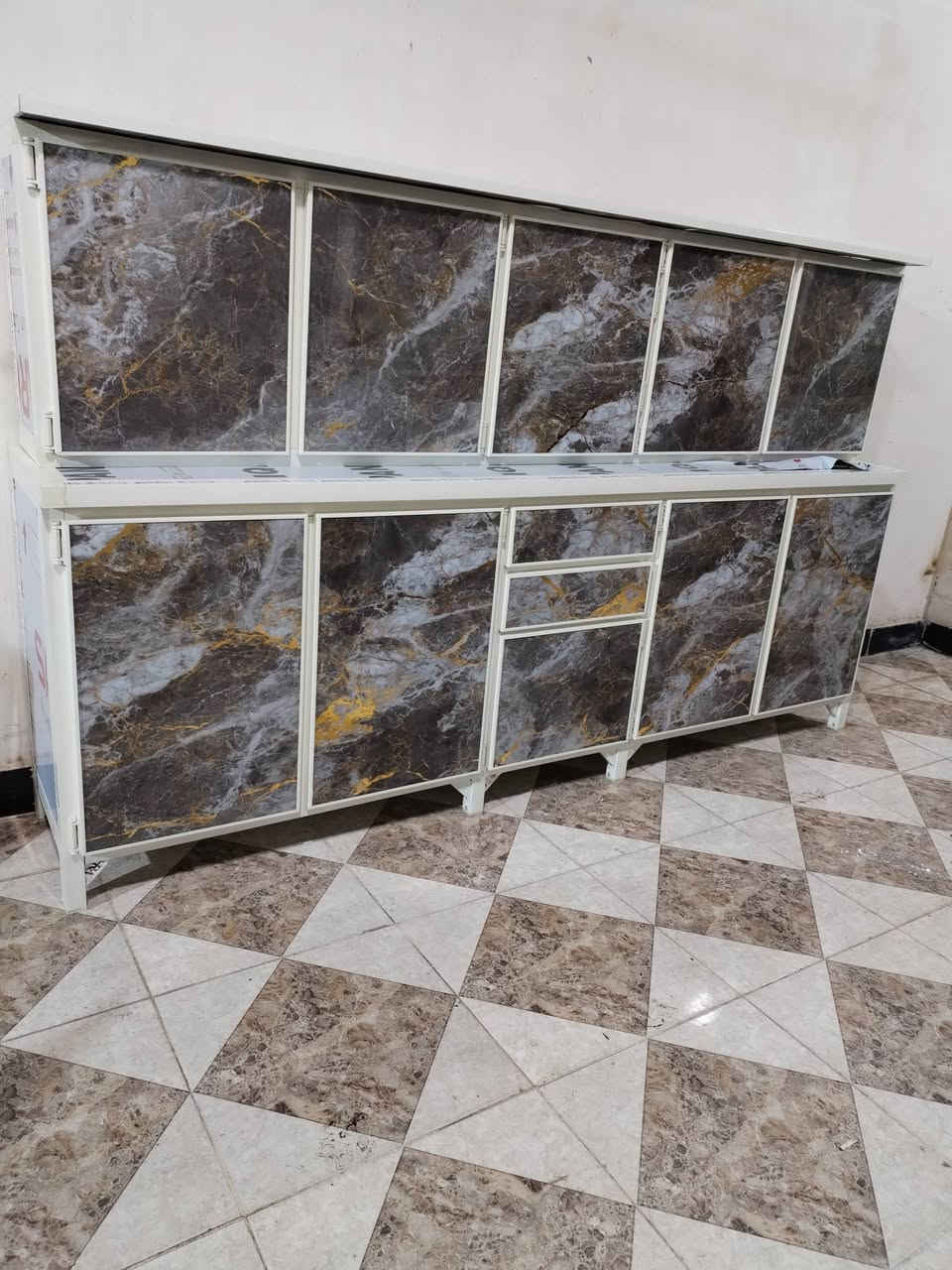 معمل كاونترات البركة جملة مفرد او حسب الطلب العنوان كركوك حي العسكري الاستفسار واتساب ماسنجر ***********
