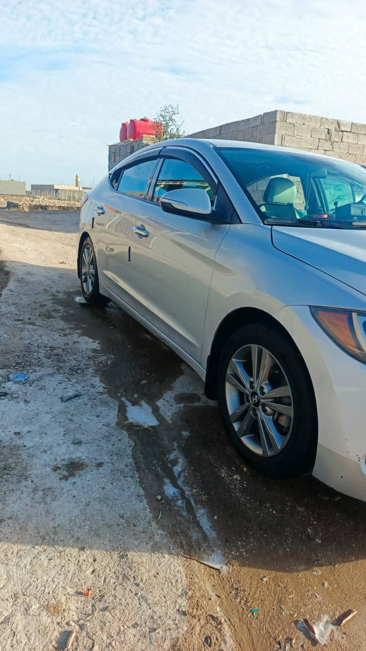 النتره موديل ١٧ وارد امريكي حادثه بنيد فقط بدون ايرباك السياره كلش حلوه احله من الصوره وجهازه مكرك كير شرط الحداديه شرط  تخم تاير نص فول

محرك وكير كامره دواره

السياره مال جناي جهازه خير من الله
لاستفسار ***********
