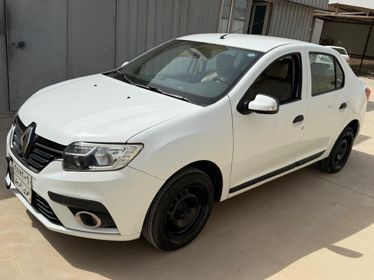 رينو سمبول 2019 للبيع – بيع
ماشية 95,000 كم
السيارة على إيدي من الصفر
جميع الصيانات والإدامات بالشركة الأصلية
دفتر صيانة كامل من شركة رينو
مكينة وكير على وضع الشركة
كير أوتوماتيك
تبريد + تدفئة فول
المواصفات:
محرك 4 سلندر – 1.6 لتر
ABS + مانع انزلاق
وسائد هوائية
قفل مركزي
استهلاك وقود اقتصادي
الحالة:
بدون ضرر شاصي أو حادث 
توجد ملاحظات بسيطة بالبدن موضحة بالصور
💰 السعر: 85$
📍 المكان: بغداد – الدورة
***********
