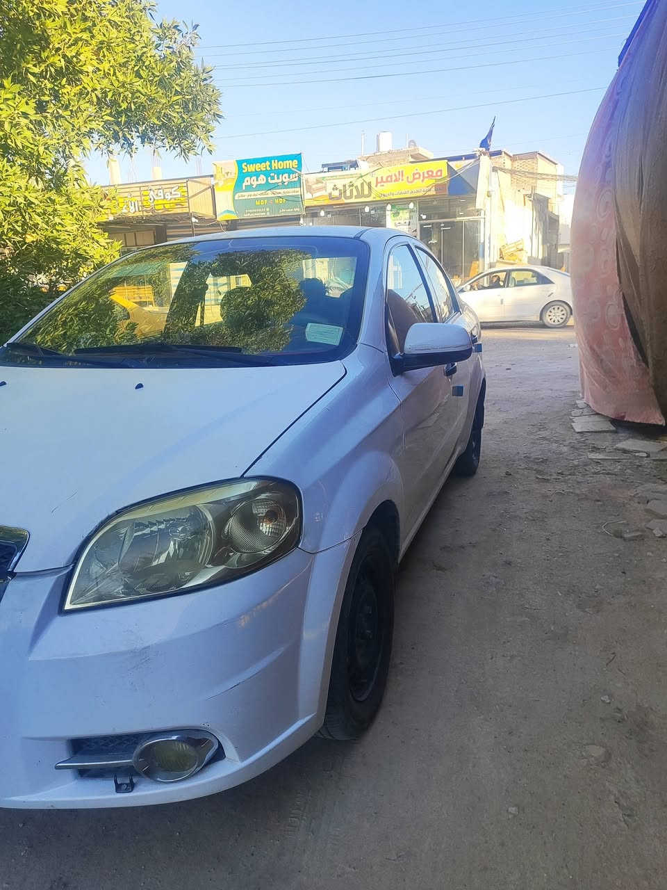 السلام عليكم 
افيو مديل 11 للبيع محرك مفتوح1400 
تبريد شغال
شاشه 
تايرات زوج امامي جدد 
حدادية جديده 
سياره كامله رقم نكليزب وسنويه ل2030 مشروع وطني
 مكان السياره نجف كوفه 
السياره مصبوغه حزام سونار موجود 
ورعايه موجود بلنجف
السعر 67 وبيه مجال 
*********** رقم صاحب السياره
