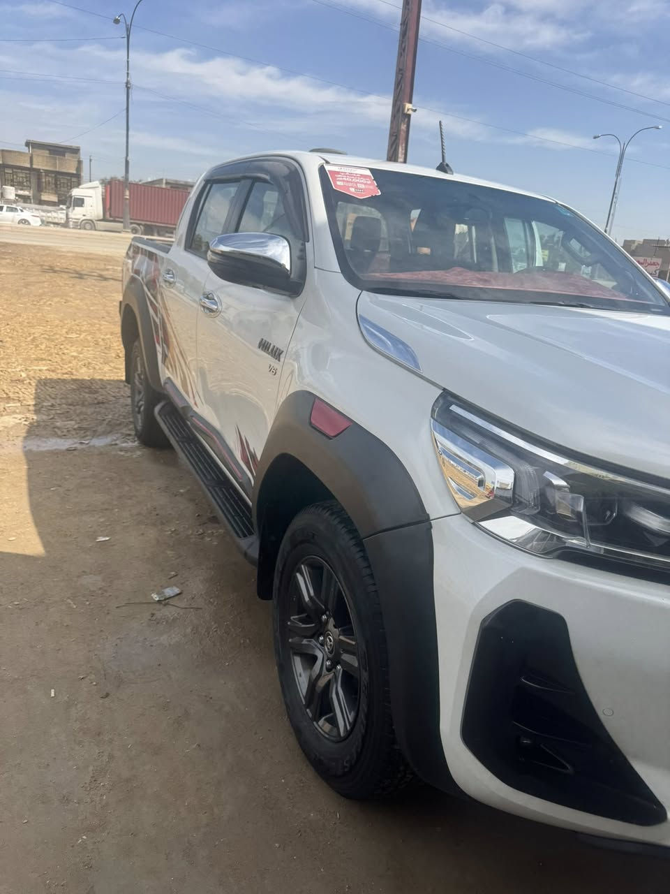 السلام عليكم بيك اب هايلوكس فور ويل موديل 2025 ساز رقم بغداد حرف M مكفولة كفالة عامة كير اوتو بيها طخة بسيطة الباب عكس السائق موظحة بصور ماشية 47 الف 
السعر 42500 الف $$ المكان بغداد 
***********
