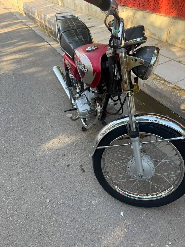 ناما برو موديل 22
سنويه عظم عاج 
جديده جدا مكاني صويره
***********
