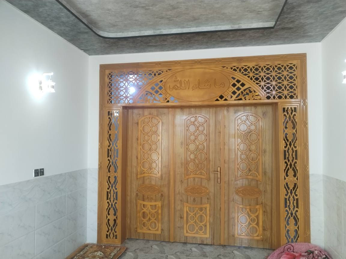 مساحه150  متر #طابو_زراعي  سند ٢٥
🤑 سعر 55 الاستفسار ***********
تفاصيل لبيت (( موجود🎥📷 فيديو كامل للبيت
غرفه نو2// مطبخ// صاله// استقبال// صحيات خارج وداخل 

عنوان البيت  نجف مقابل ملحق قرية لغدير 
عرض الشارع  14متر 

بناء ممتاز// اساس وسقف صب 
طابوق 🧱 جمهوري

كل البيت #سقوف_ثانويه

كل الخدمات موجوده 
مدارس 🏫 سوق #تبليط 

مقابل  قرية الغدير***********واتساب توجد لدينه جميع مساحات متوفره النجف, العراق
